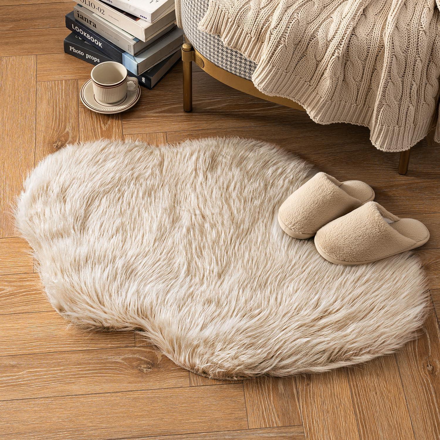 imageMIULEE Luxury Soft Fluffy Area Rug 3x5 Feet Faux Fur Sheepskin Rug Decorative Plush Shaggy Carpet for Christmas Decor Bedside Sofa Floor Nursery WhiteBeige