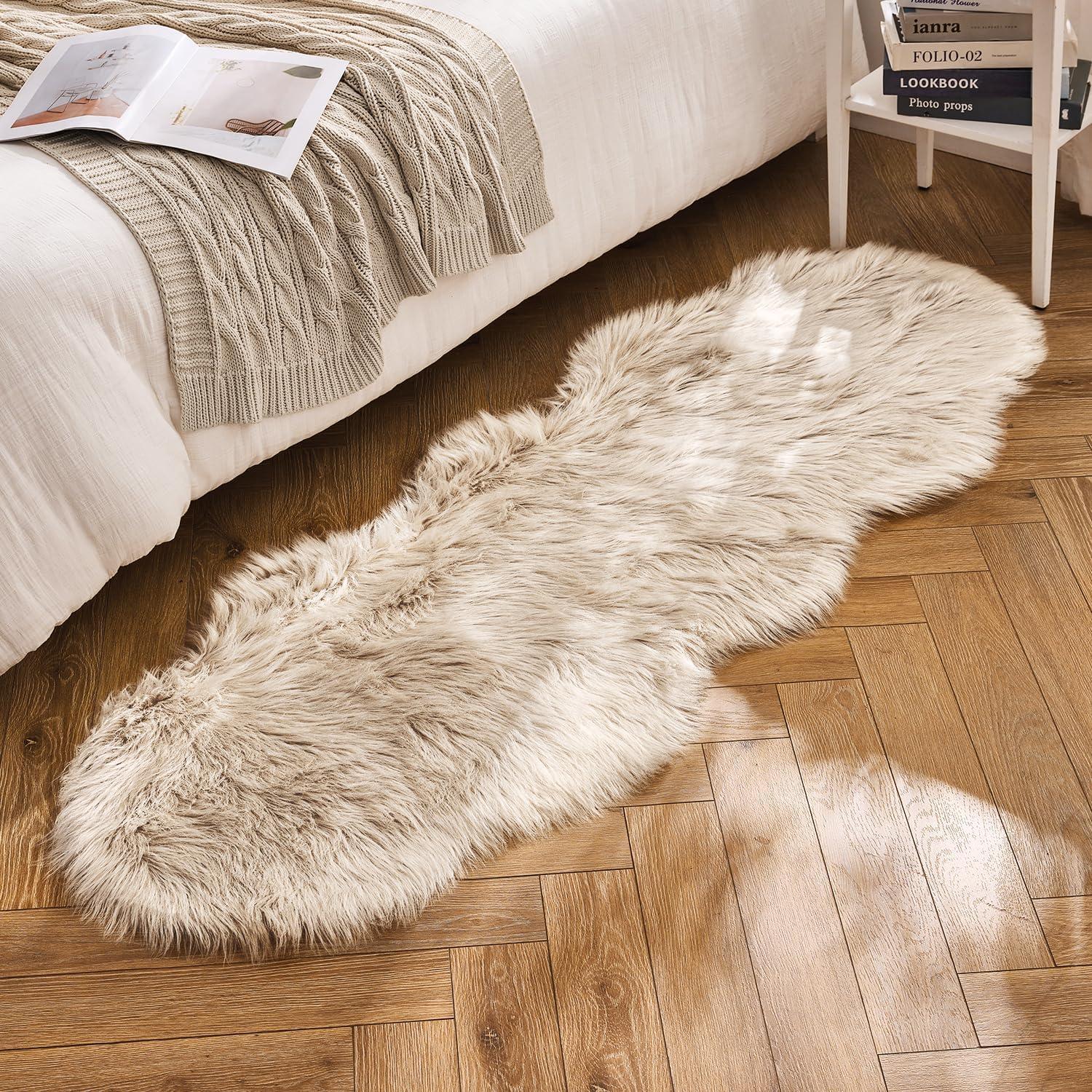 imageMIULEE Luxury Soft Fluffy Area Rug 3x5 Feet Faux Fur Sheepskin Rug Decorative Plush Shaggy Carpet for Christmas Decor Bedside Sofa Floor Nursery WhiteBeige