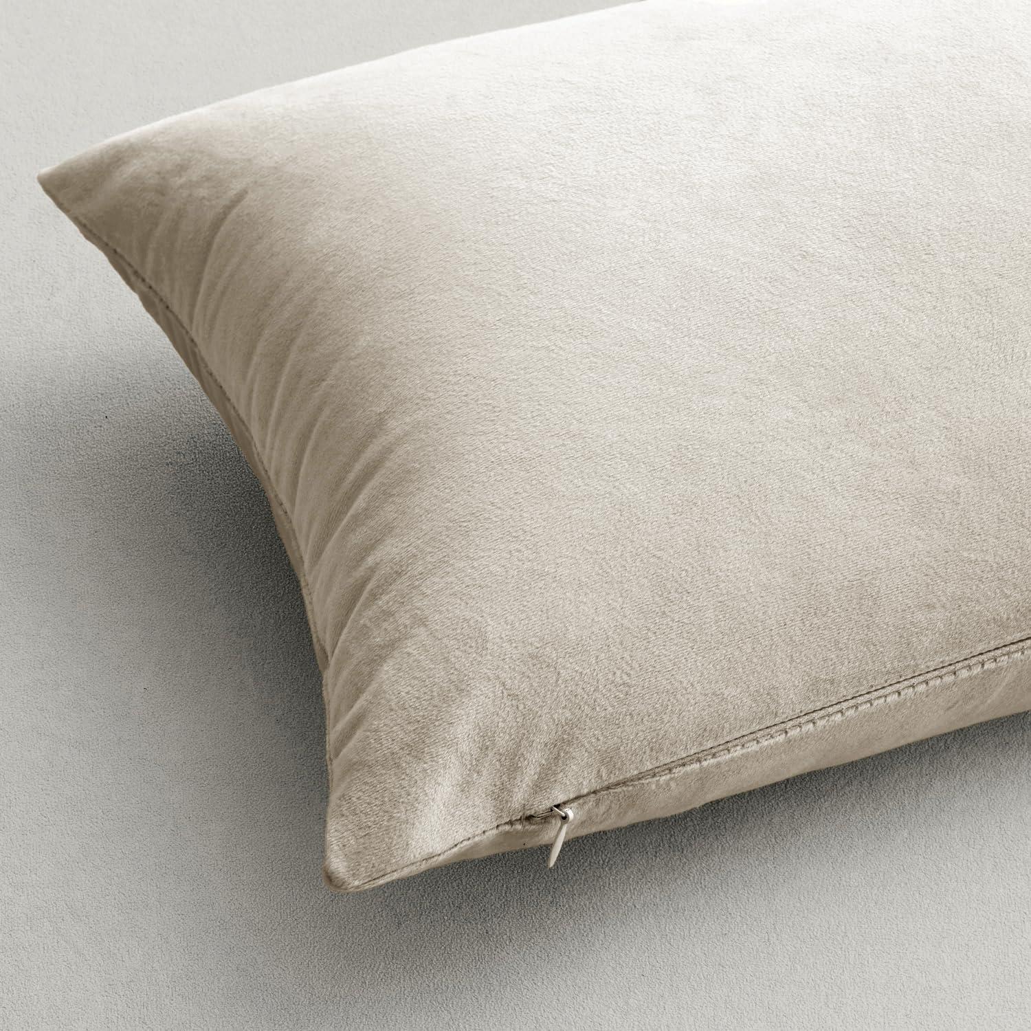 imageMIULEE Pack of 2 Velvet Soft Solid Decorative Square Throw Pillow Covers Christmas Cushion Case for Couch Sofa Bedroom Car 18x18 Inch 45x45 cm GreenCream White