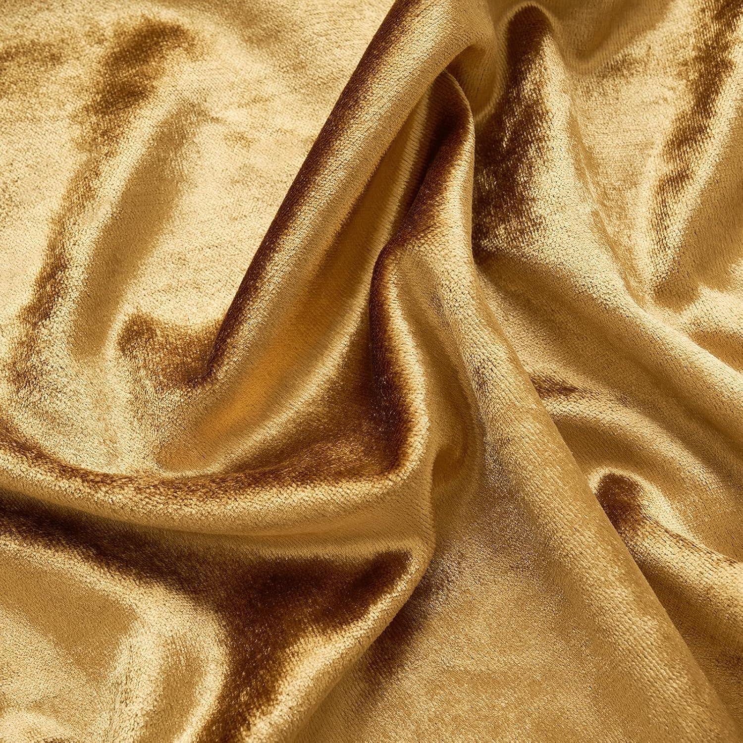 imageMIULEE Pack of 2 Velvet Soft Solid Decorative Square Throw Pillow Covers Christmas Cushion Case for Couch Sofa Bedroom Car 18x18 Inch 45x45 cm GreenDark Gold