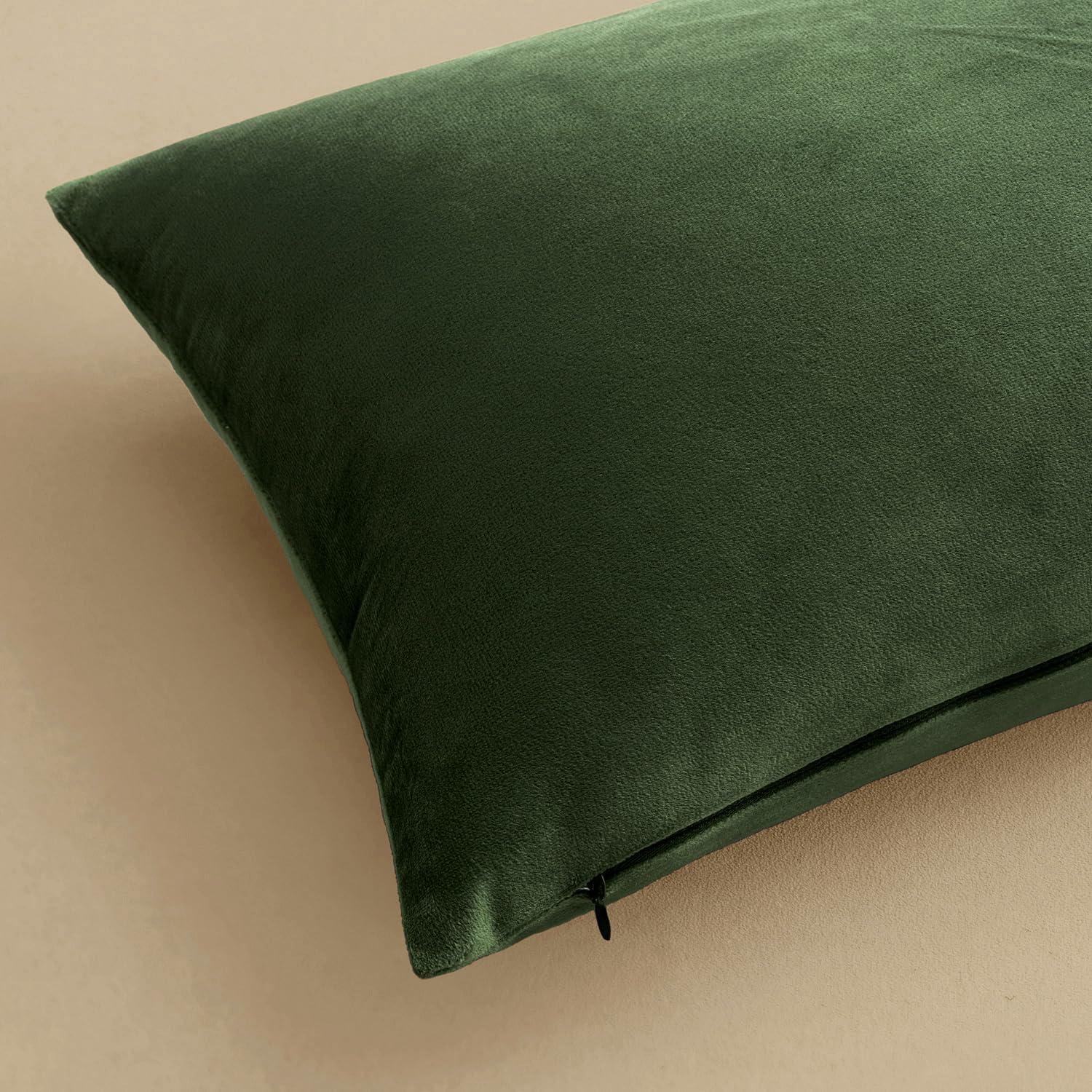 imageMIULEE Pack of 2 Velvet Soft Solid Decorative Square Throw Pillow Covers Christmas Cushion Case for Couch Sofa Bedroom Car 18x18 Inch 45x45 cm GreenMoss Green