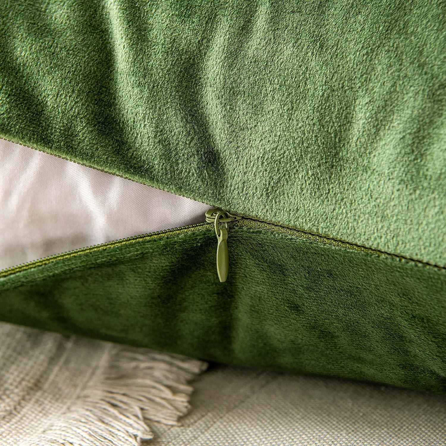 imageMIULEE Pack of 2 Velvet Soft Solid Decorative Square Throw Pillow Covers Christmas Cushion Case for Couch Sofa Bedroom Car 18x18 Inch 45x45 cm GreenMoss Green