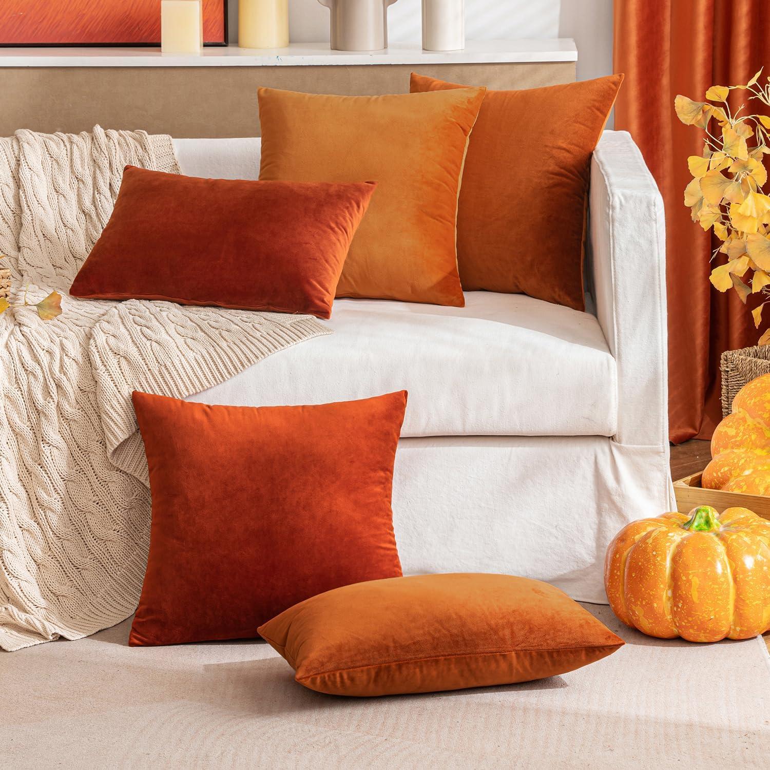 imageMIULEE Pack of 2 Velvet Soft Solid Decorative Square Throw Pillow Covers Christmas Cushion Case for Couch Sofa Bedroom Car 18x18 Inch 45x45 cm GreenRust