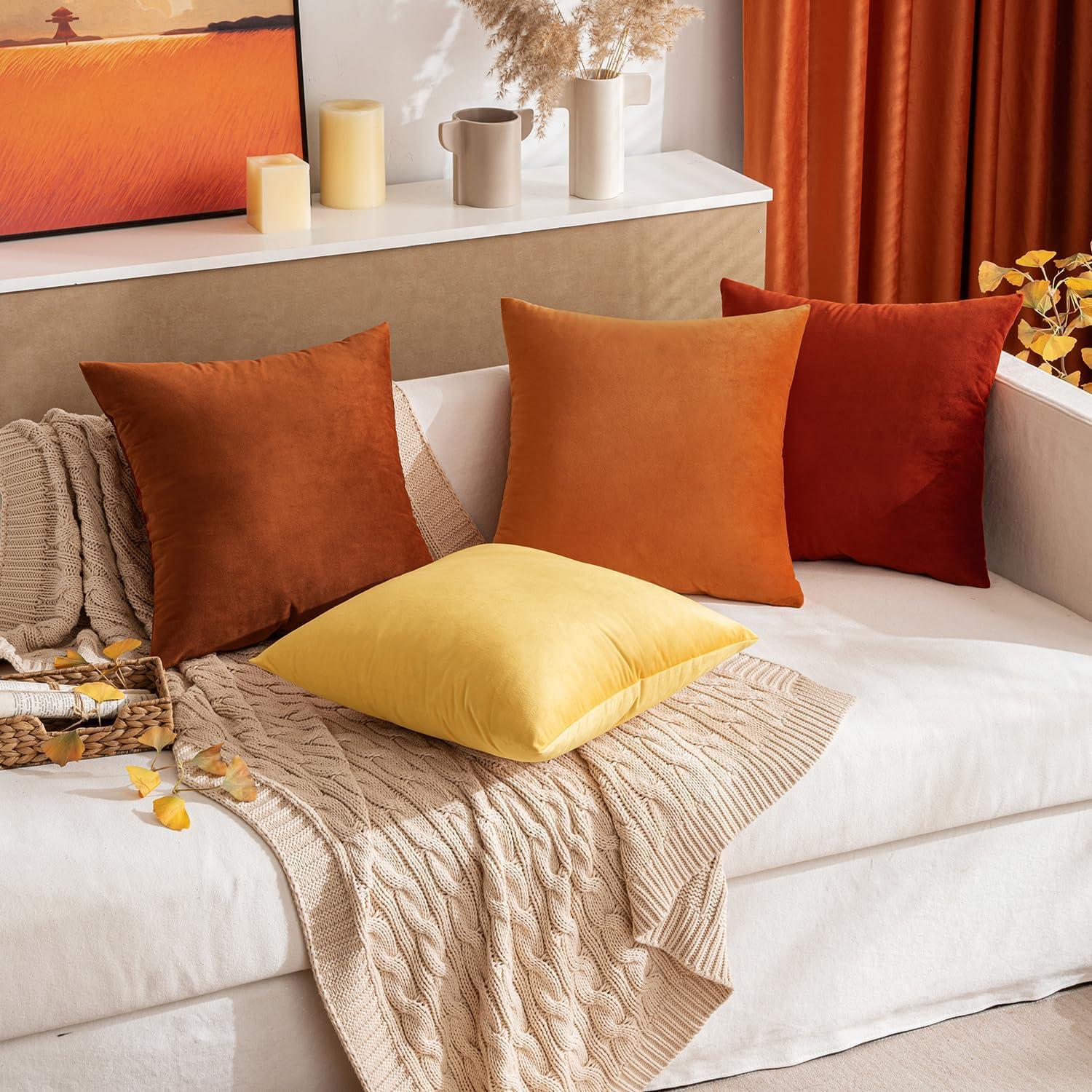 imageMIULEE Pack of 2 Velvet Soft Solid Decorative Square Throw Pillow Covers Christmas Cushion Case for Couch Sofa Bedroom Car 18x18 Inch 45x45 cm GreenRust