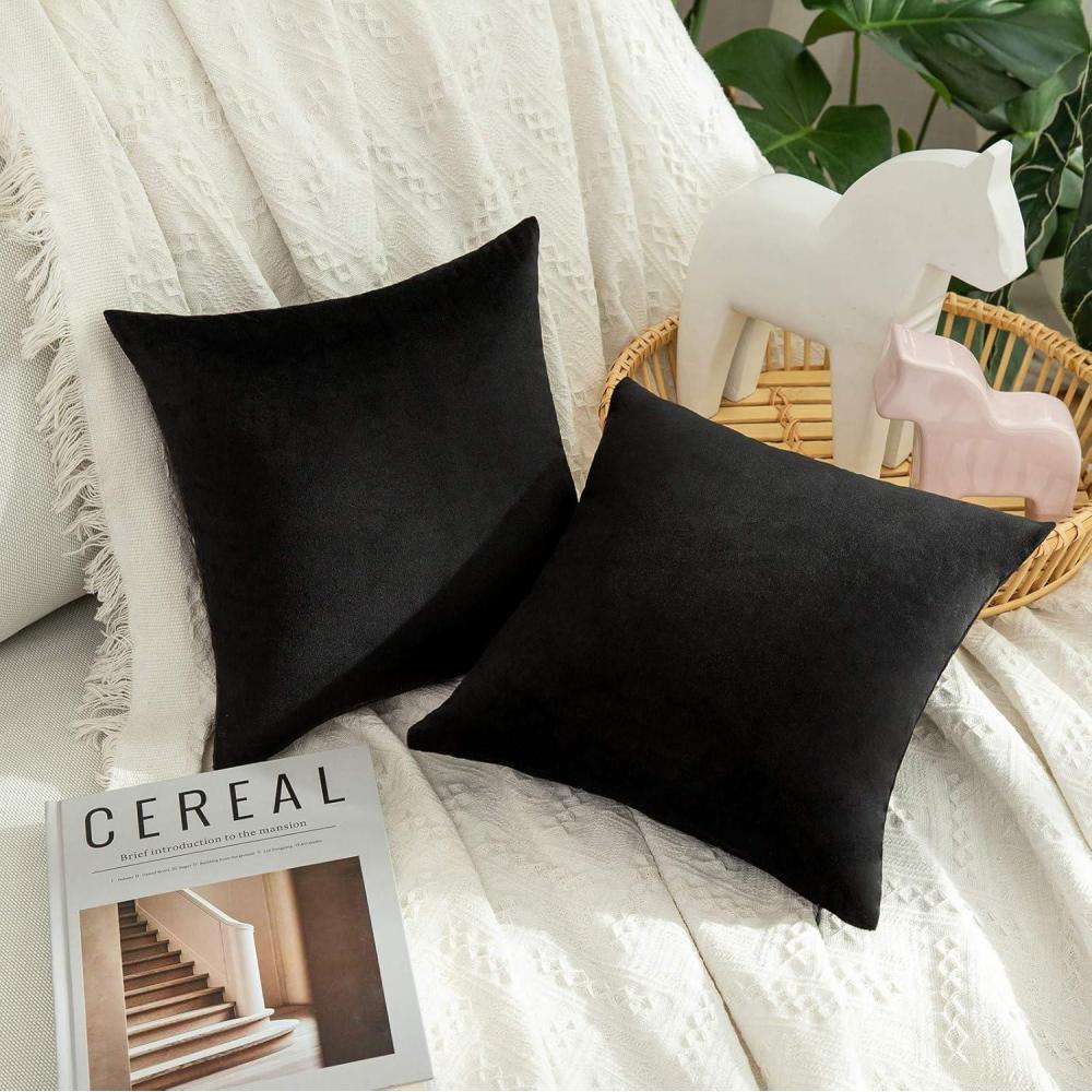 imageMIULEE Pack of 2 Velvet Soft Solid Decorative Square Throw Pillow Covers Christmas Cushion Case for Couch Sofa Bedroom Car 18x18 Inch 45x45 cm GreenBlack