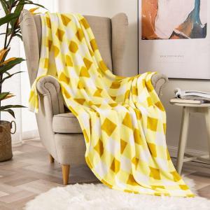 MIULEE Buffalo Plaid Throw Blanket for Sofa Couch, Soft Check Fleece Throw Yellow White Checkered Decor Flannel Fuzzy Christmas Blanket for Bedding, Fluffy Warm Cozy Plush Microfiber Size 50″ X 60″
