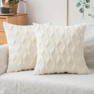 MIULEE Light Purple Throw Pillow Covers 20×20 Set of 2 Spring Decorative Farmhouse Couch Throw Pillows Boho Shells Cute Soft Plush Wool Winter Pillowcases for Bedroom Living Room Sofa(Cream White)
