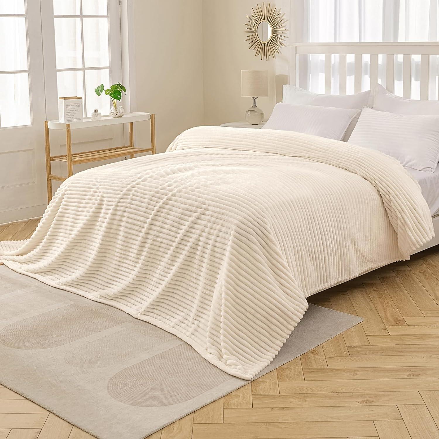 imageMIULEE Valentines Pink Throw Blanket 3D Ribbed Jacquard Fleece Flannel Velvet Plush Decorative Bed Blanket Throw 50 x 60 Super Soft Lightweight Warm and Cozy for Couch Sofa Home DecorCream White